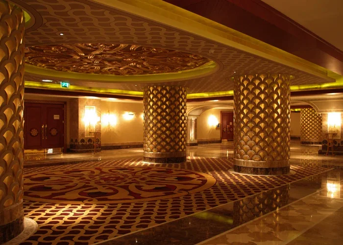 T,tanic Mardan Palace Laby